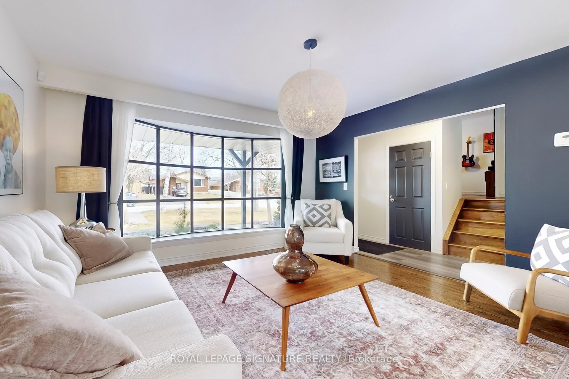 Photo 3 of 552 Tennyson Avenue, Oshawa, Donevan — HOMEH