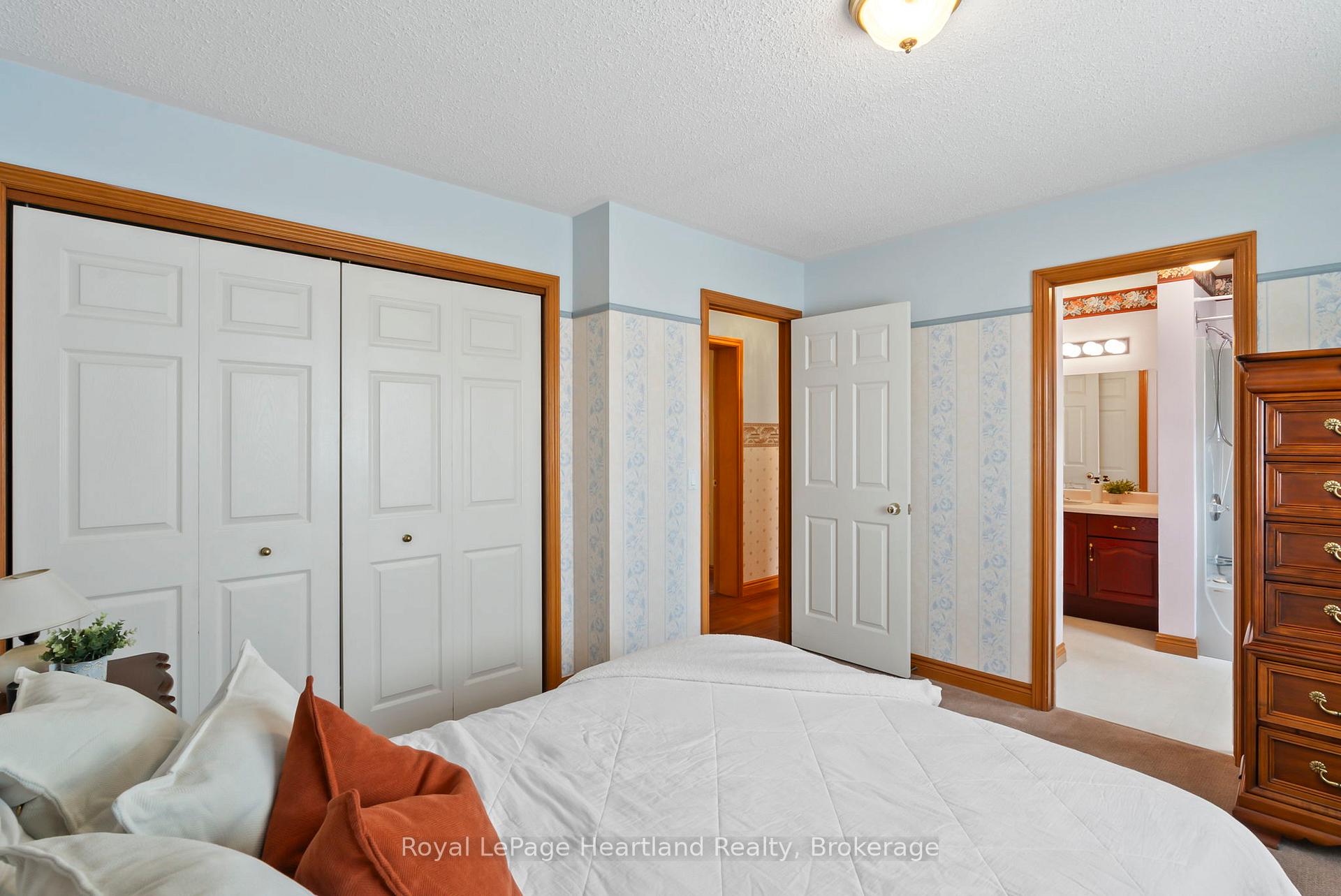 Photo 22 of 73 Allan Street W, Minto — HOMEH
