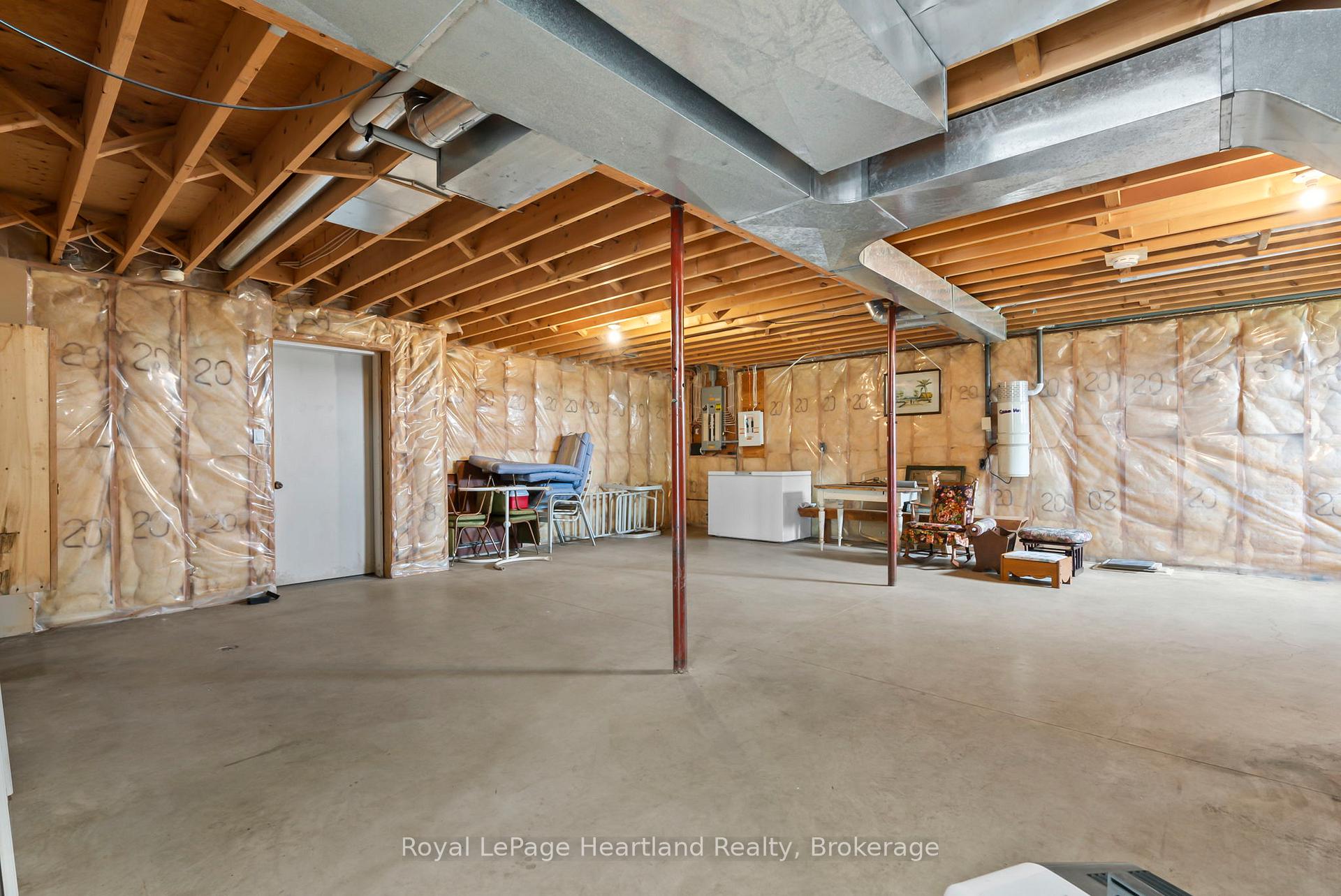 Photo 30 of 73 Allan Street W, Minto — HOMEH