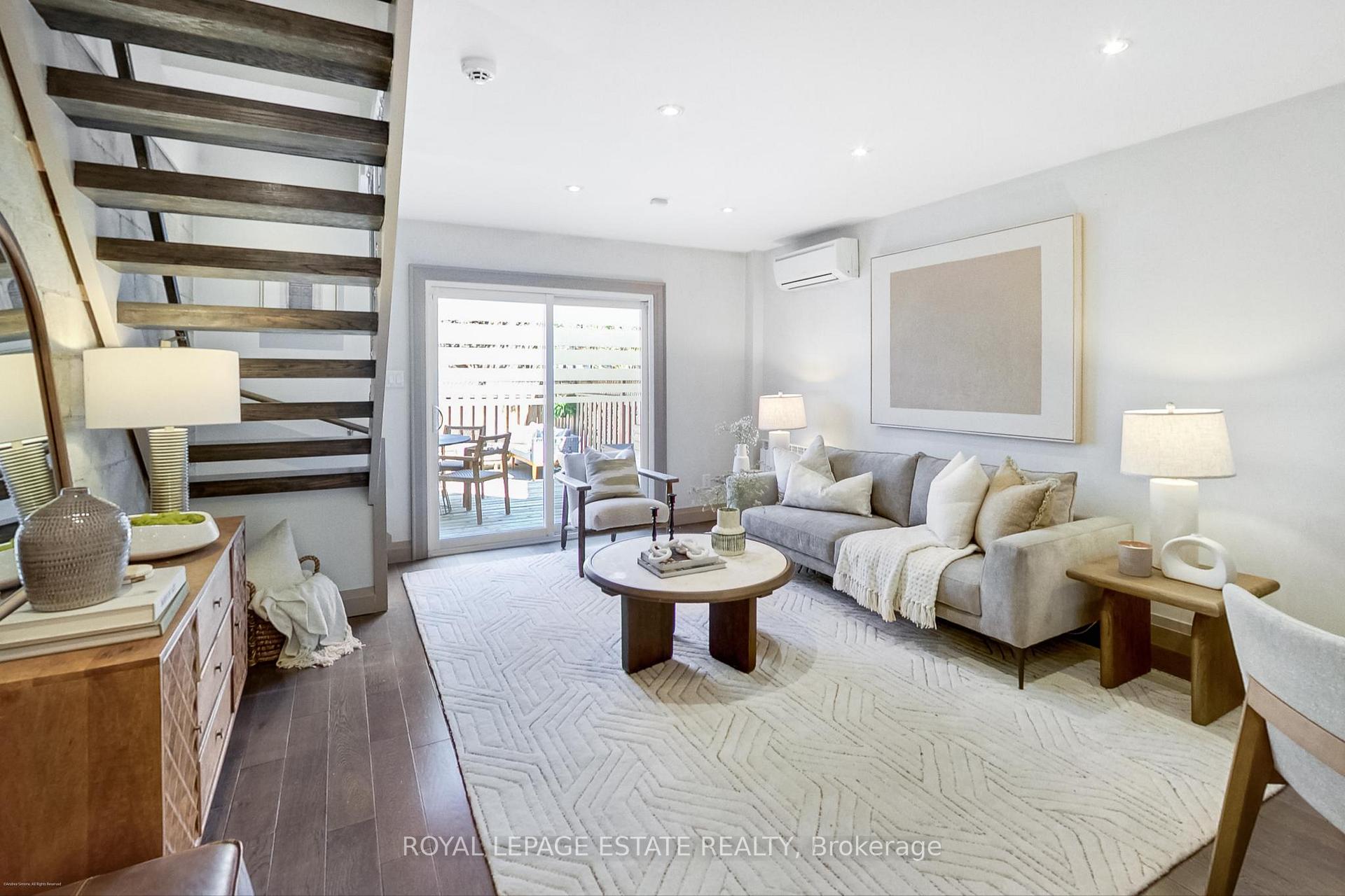 Photo 3 of 243 Ontario Street, Toronto, Moss Park — HOMEH
