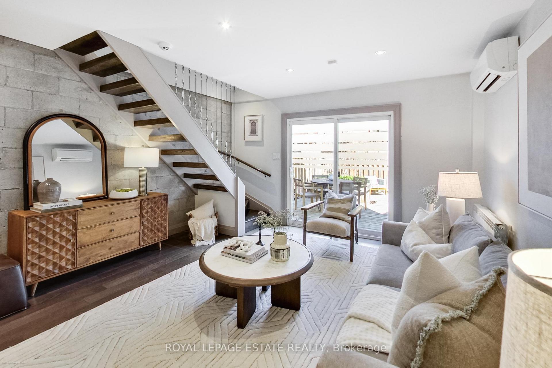 Photo 4 of 243 Ontario Street, Toronto, Moss Park — HOMEH