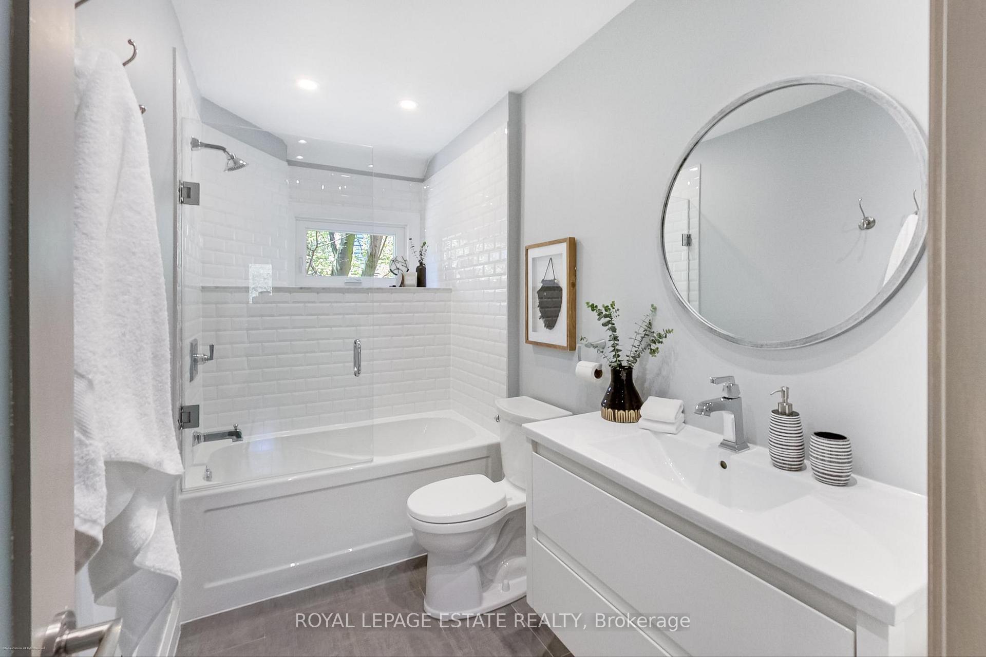 Photo 12 of 243 Ontario Street, Toronto, Moss Park — HOMEH