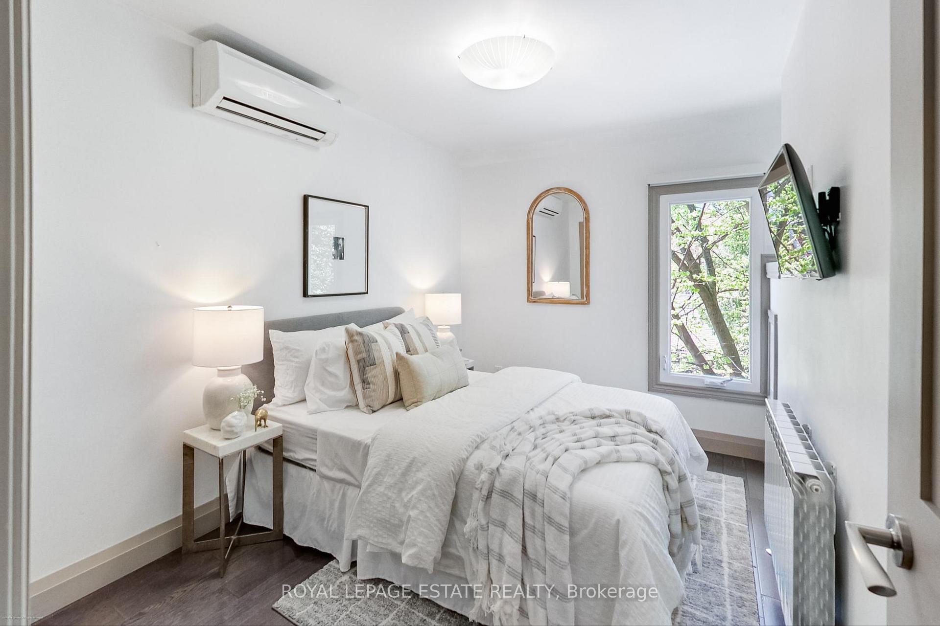 Photo 11 of 243 Ontario Street, Toronto, Moss Park — HOMEH