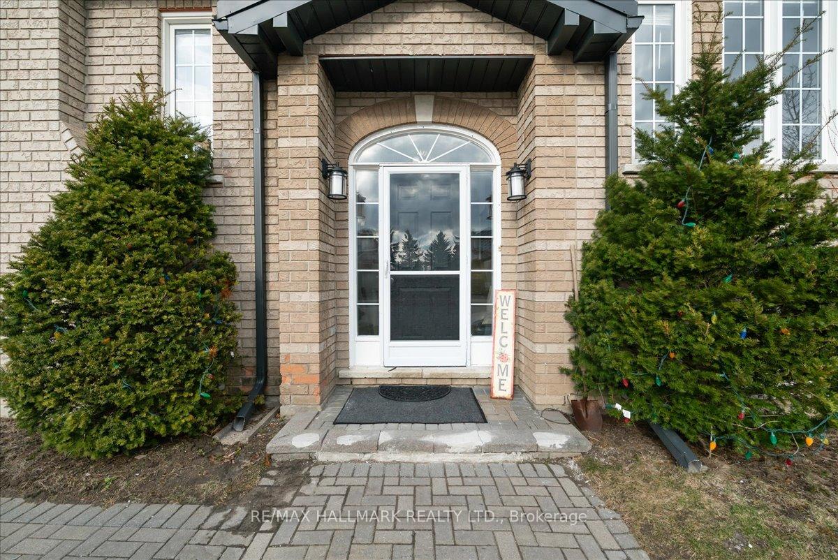 Photo 6 of 143 Hanmer Street E, Barrie, East Bayfield — HOMEH