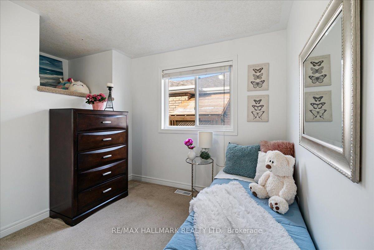 Photo 25 of 143 Hanmer Street E, Barrie, East Bayfield — HOMEH