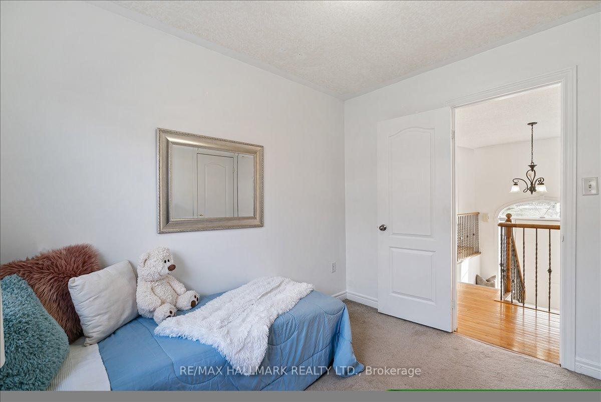 Photo 22 of 143 Hanmer Street E, Barrie, East Bayfield — HOMEH