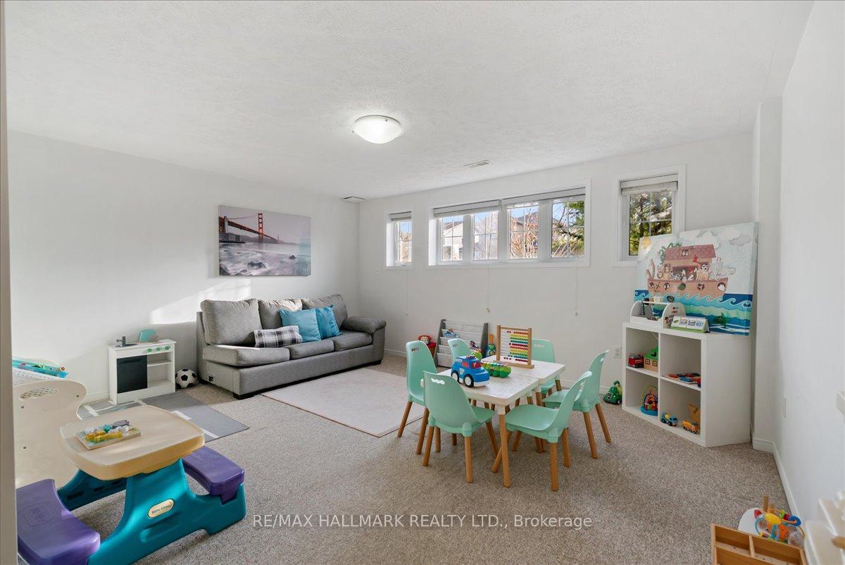 Photo 31 of 143 Hanmer Street E, Barrie, East Bayfield — HOMEH