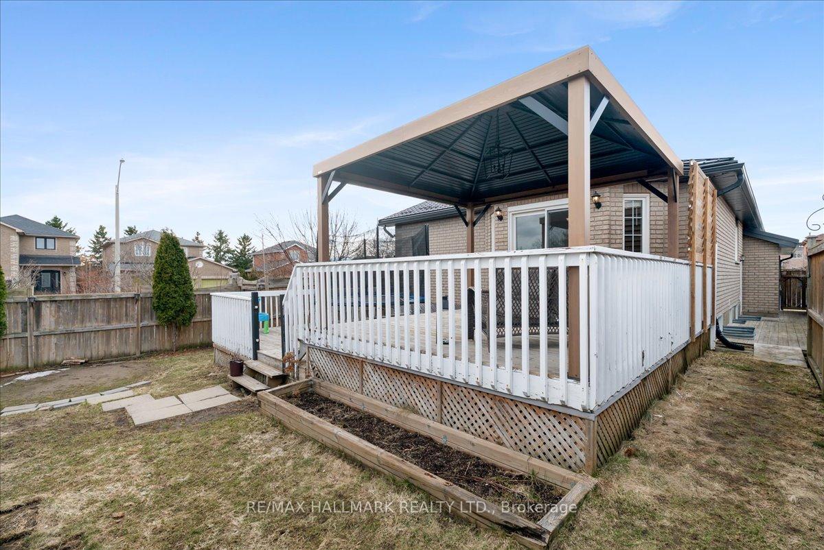 Photo 44 of 143 Hanmer Street E, Barrie, East Bayfield — HOMEH