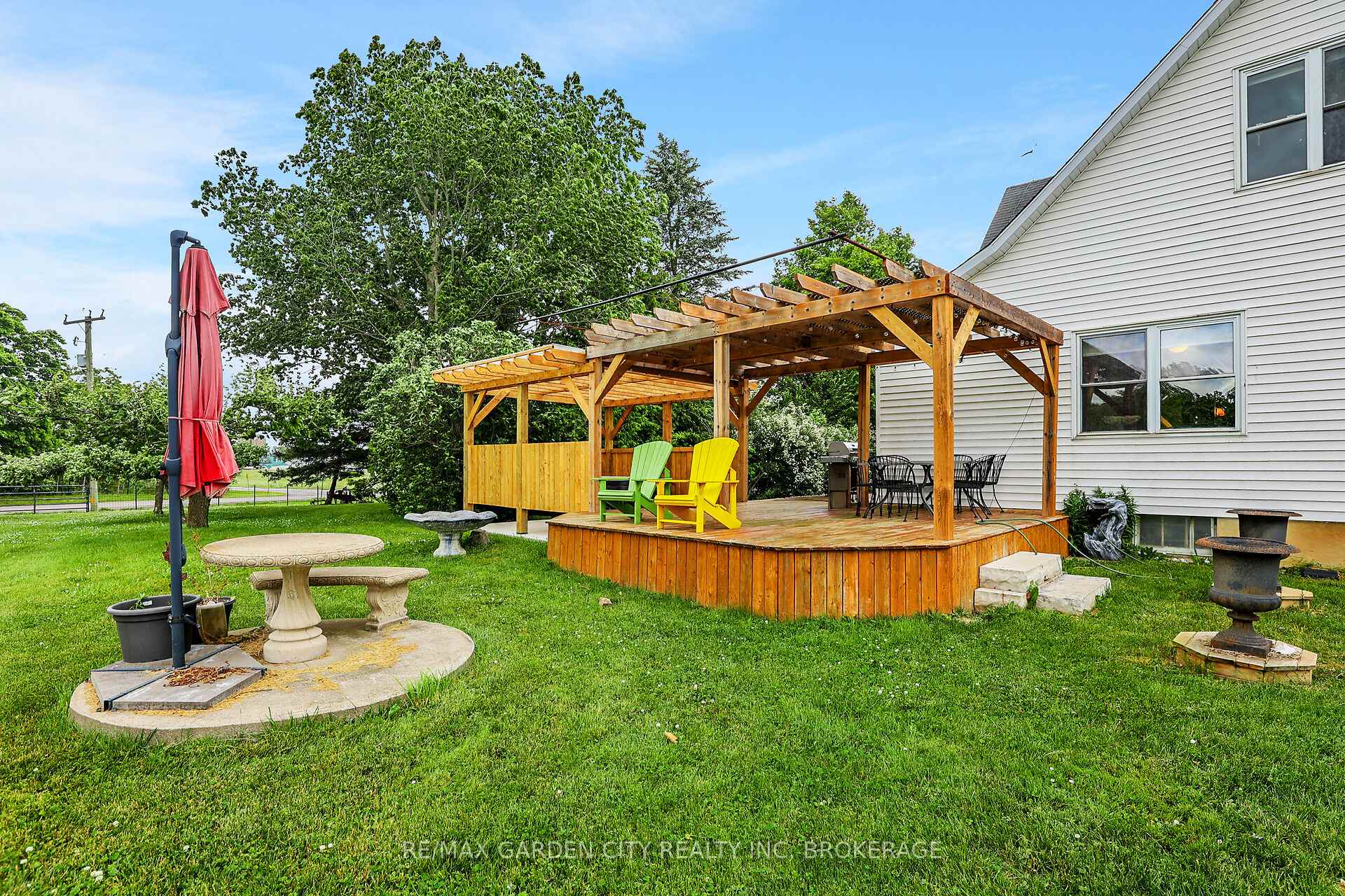 Photo 49 of 2460 Effingham Street, Pelham, North Pelham — HOMEH