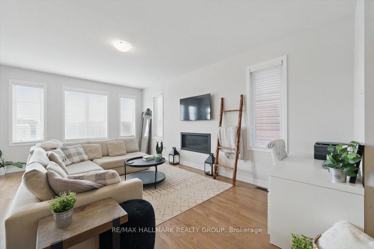 Photo 4 of 509 Oldenburg Avenue, Ottawa, Btwn Franktown Rd. & Fallowfield Rd. — HOMEH