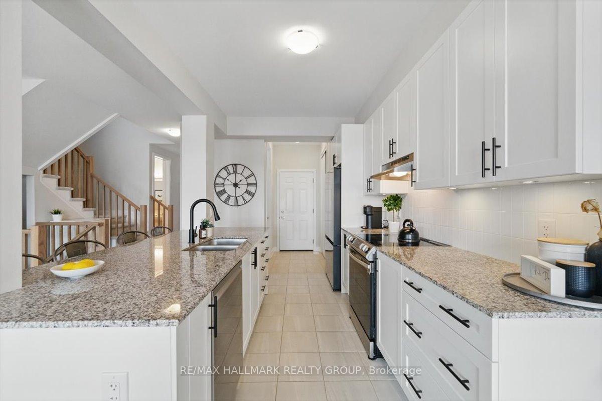Photo 13 of 509 Oldenburg Avenue, Ottawa, Btwn Franktown Rd. & Fallowfield Rd. — HOMEH