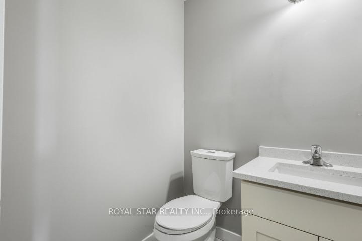 Photo 8 of 916 Robert Ferrie Drive, Kitchener, Doon South — HOMEH