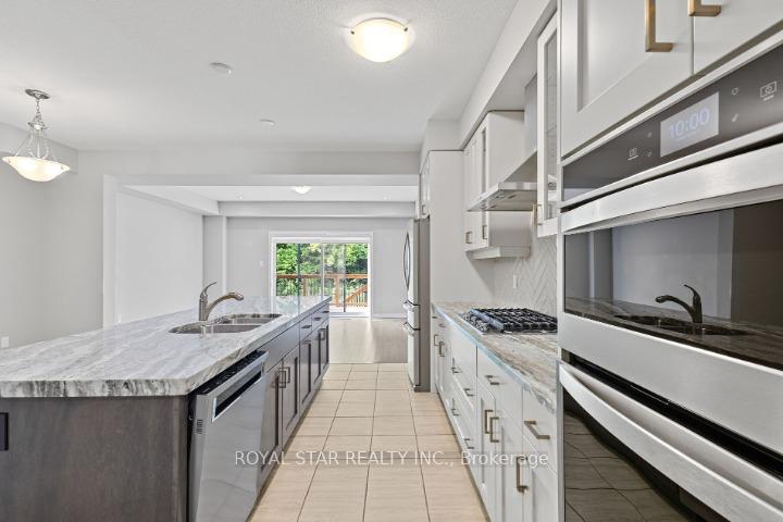 Photo 15 of 916 Robert Ferrie Drive, Kitchener, Doon South — HOMEH