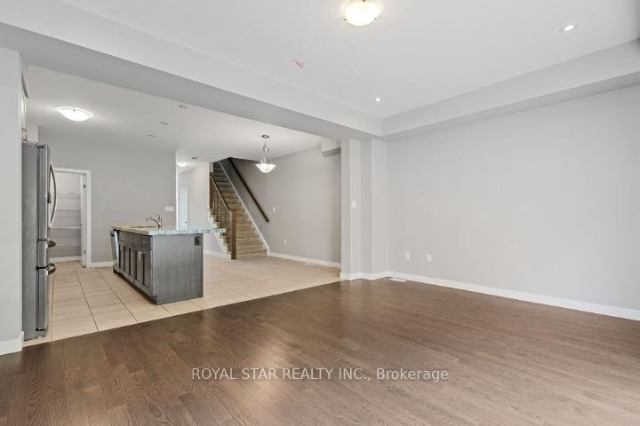 Photo 16 of 916 Robert Ferrie Drive, Kitchener, Doon South — HOMEH