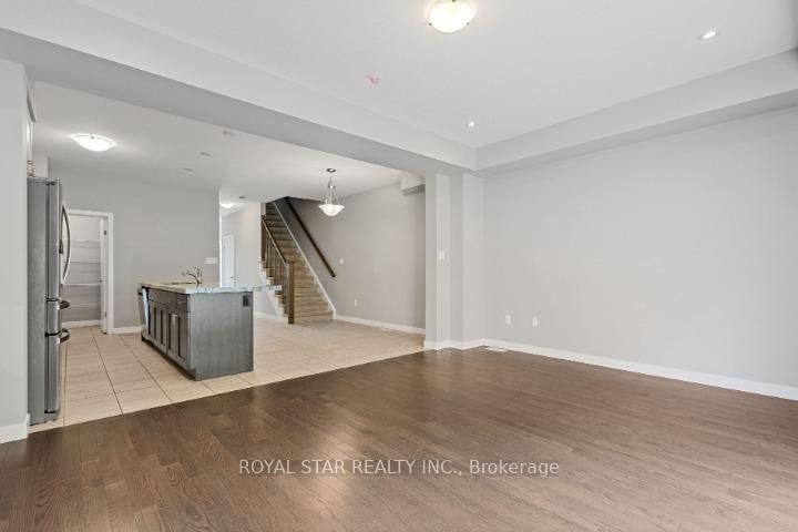 Photo 19 of 916 Robert Ferrie Drive, Kitchener, Doon South — HOMEH