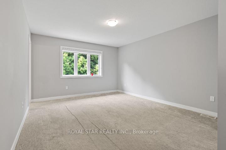 Photo 21 of 916 Robert Ferrie Drive, Kitchener, Doon South — HOMEH