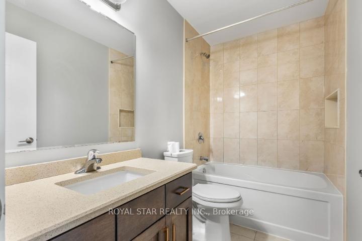 Photo 28 of 916 Robert Ferrie Drive, Kitchener, Doon South — HOMEH