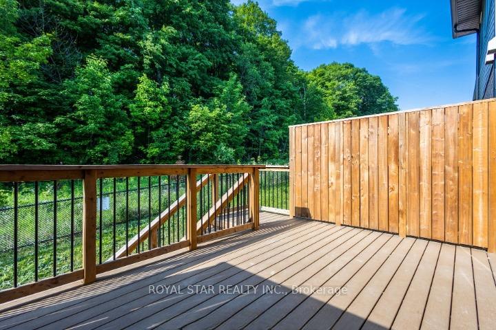 Photo 32 of 916 Robert Ferrie Drive, Kitchener, Doon South — HOMEH