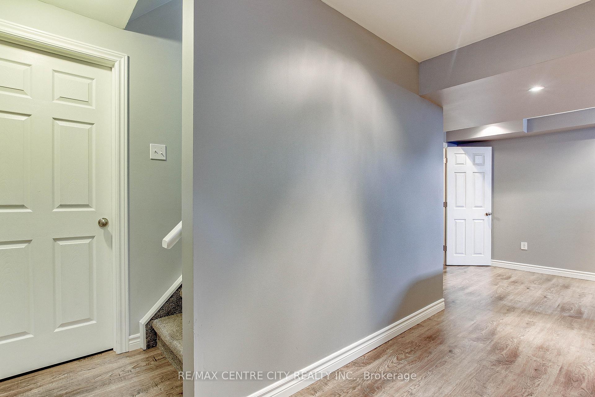 Photo 23 of 18 Circlewood Drive, St. Thomas — HOMEH