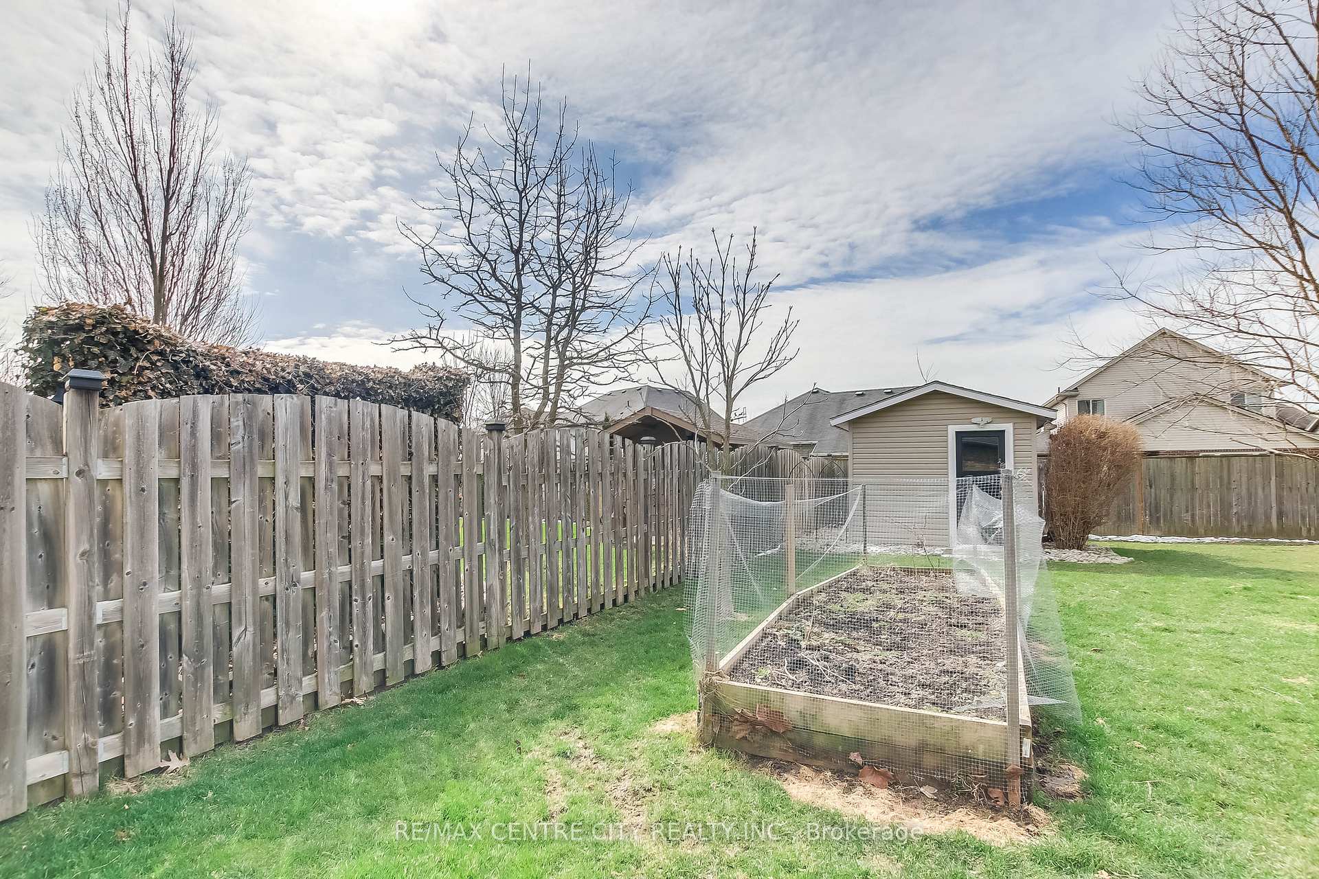 Photo 31 of 18 Circlewood Drive, St. Thomas — HOMEH