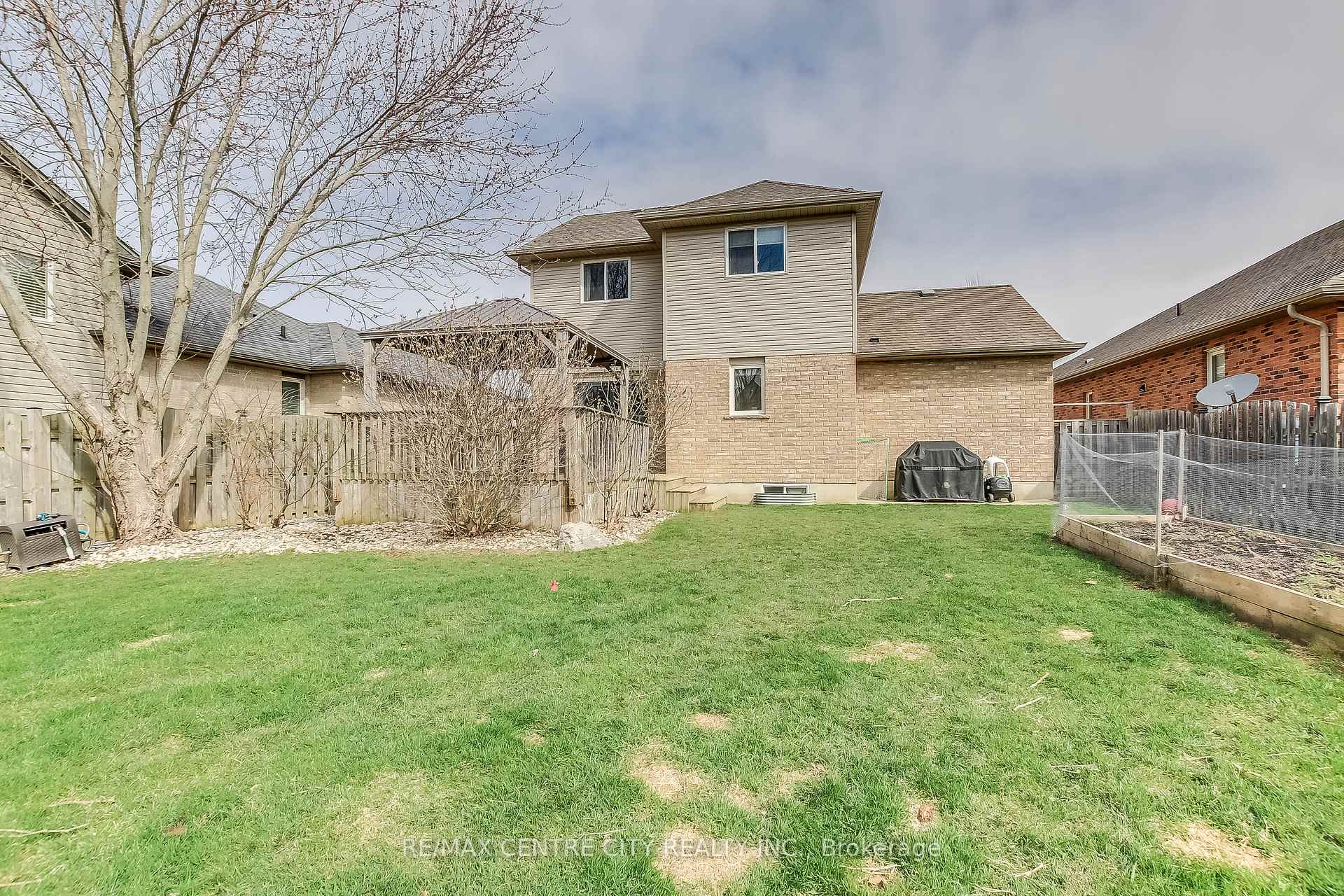 Photo 27 of 18 Circlewood Drive, St. Thomas — HOMEH