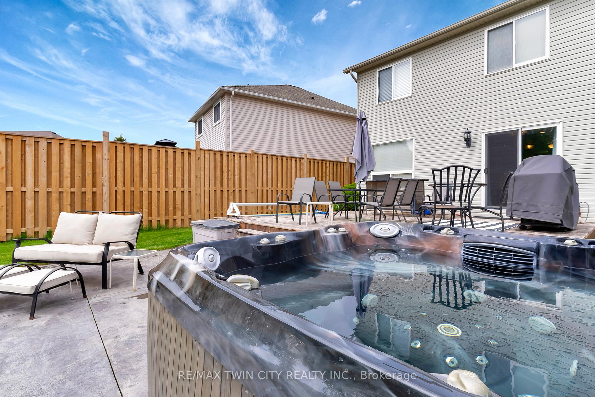 Photo 43 of 775 Angler Way, Waterloo — HOMEH