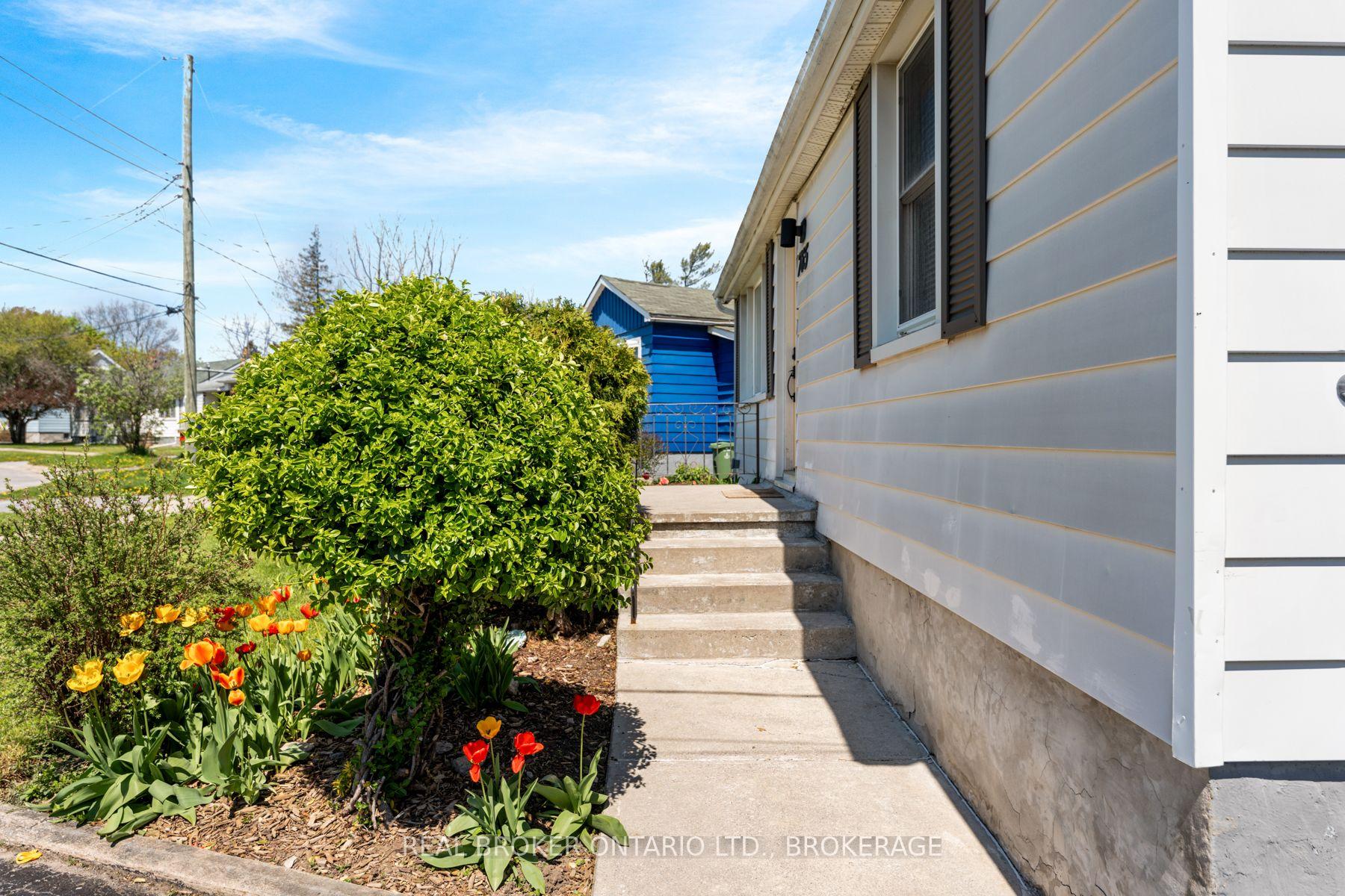 Photo 26 of 765 Alfred Crescent, Kingston, East of Sir John A. Blvd — HOMEH