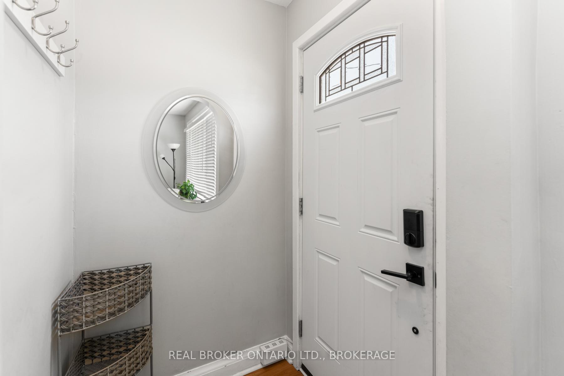 Photo 2 of 765 Alfred Crescent, Kingston, East of Sir John A. Blvd — HOMEH