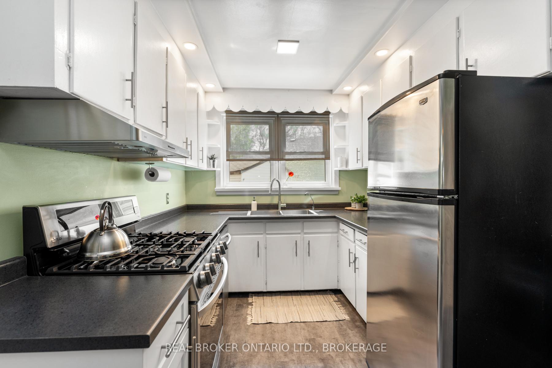 Photo 19 of 765 Alfred Crescent, Kingston, East of Sir John A. Blvd — HOMEH