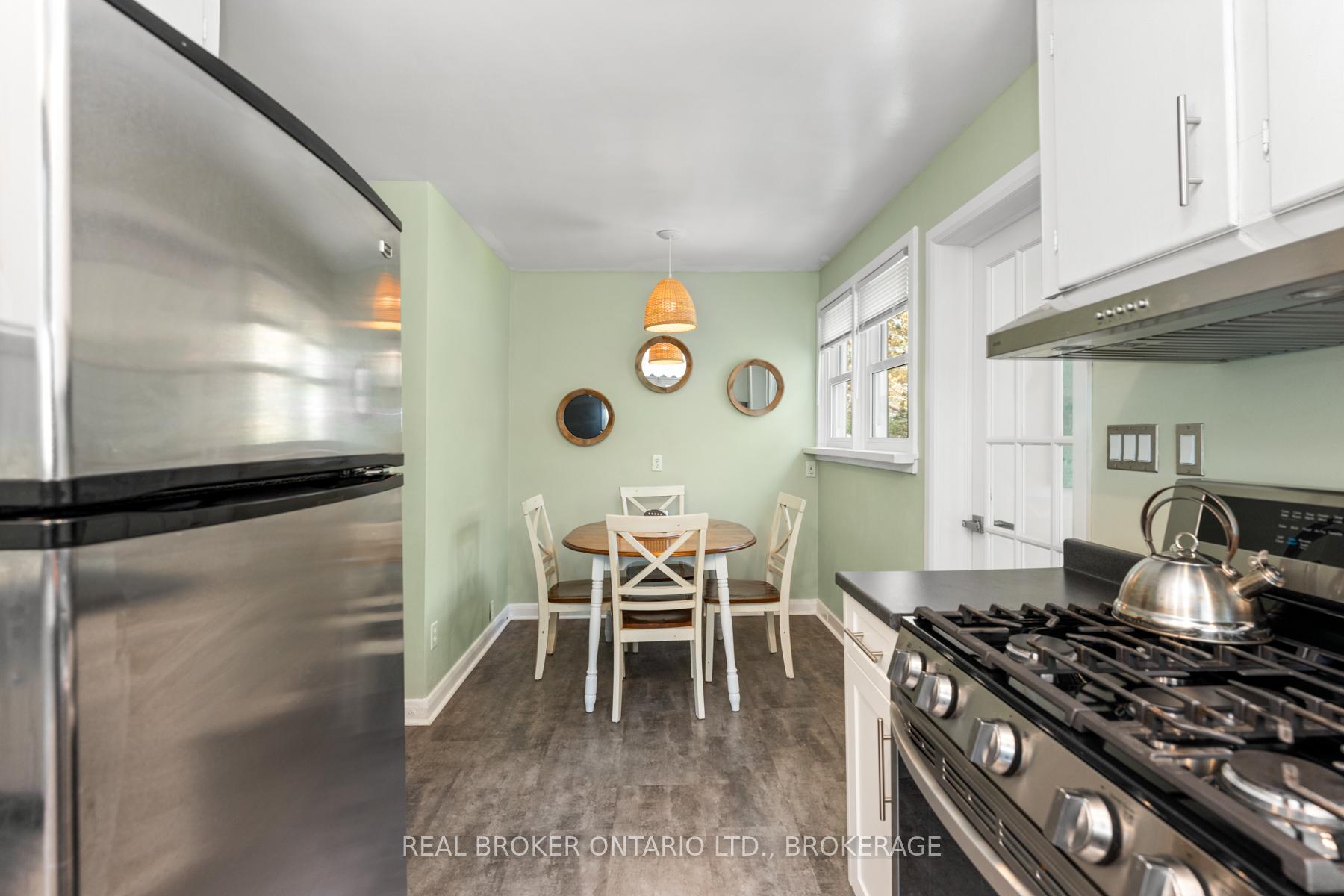 Photo 10 of 765 Alfred Crescent, Kingston, East of Sir John A. Blvd — HOMEH