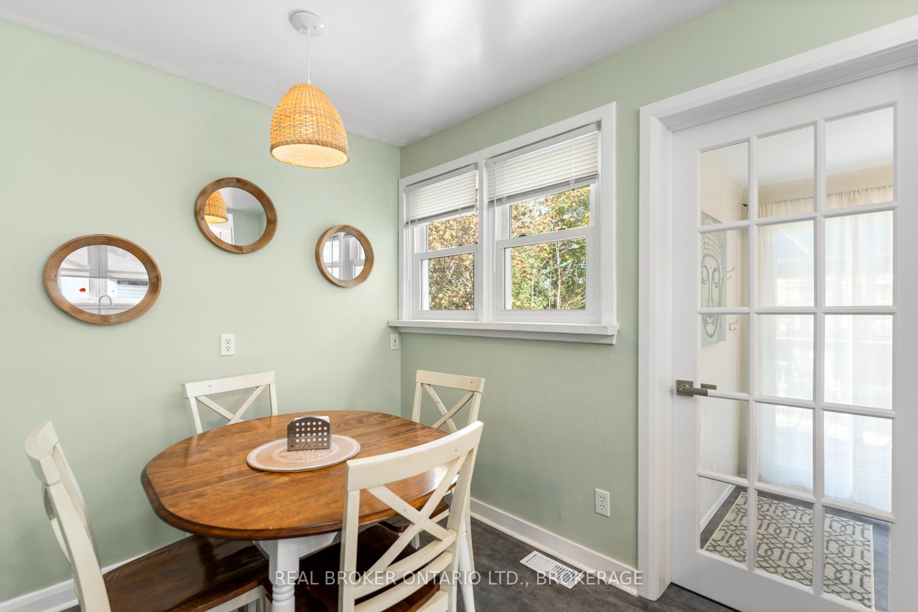 Photo 16 of 765 Alfred Crescent, Kingston, East of Sir John A. Blvd — HOMEH
