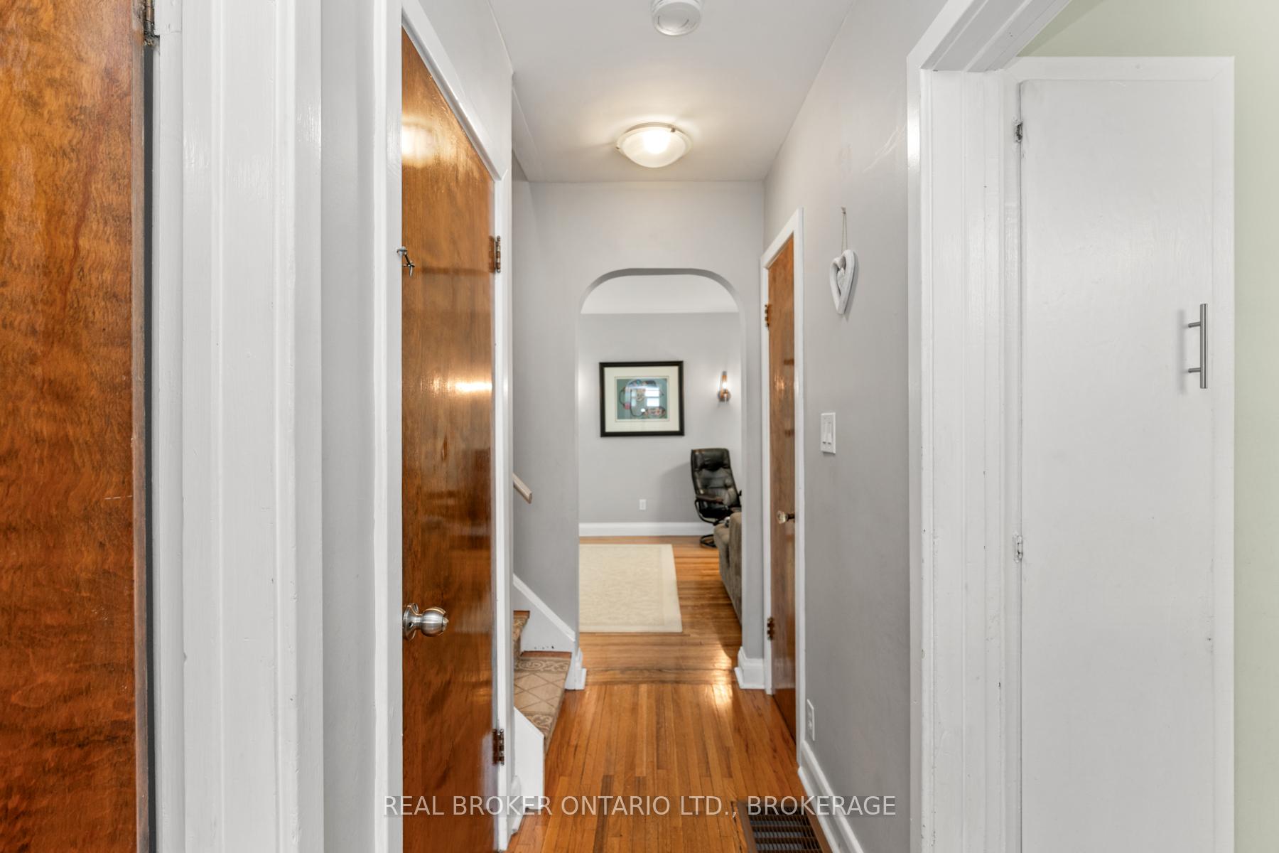 Photo 11 of 765 Alfred Crescent, Kingston, East of Sir John A. Blvd — HOMEH