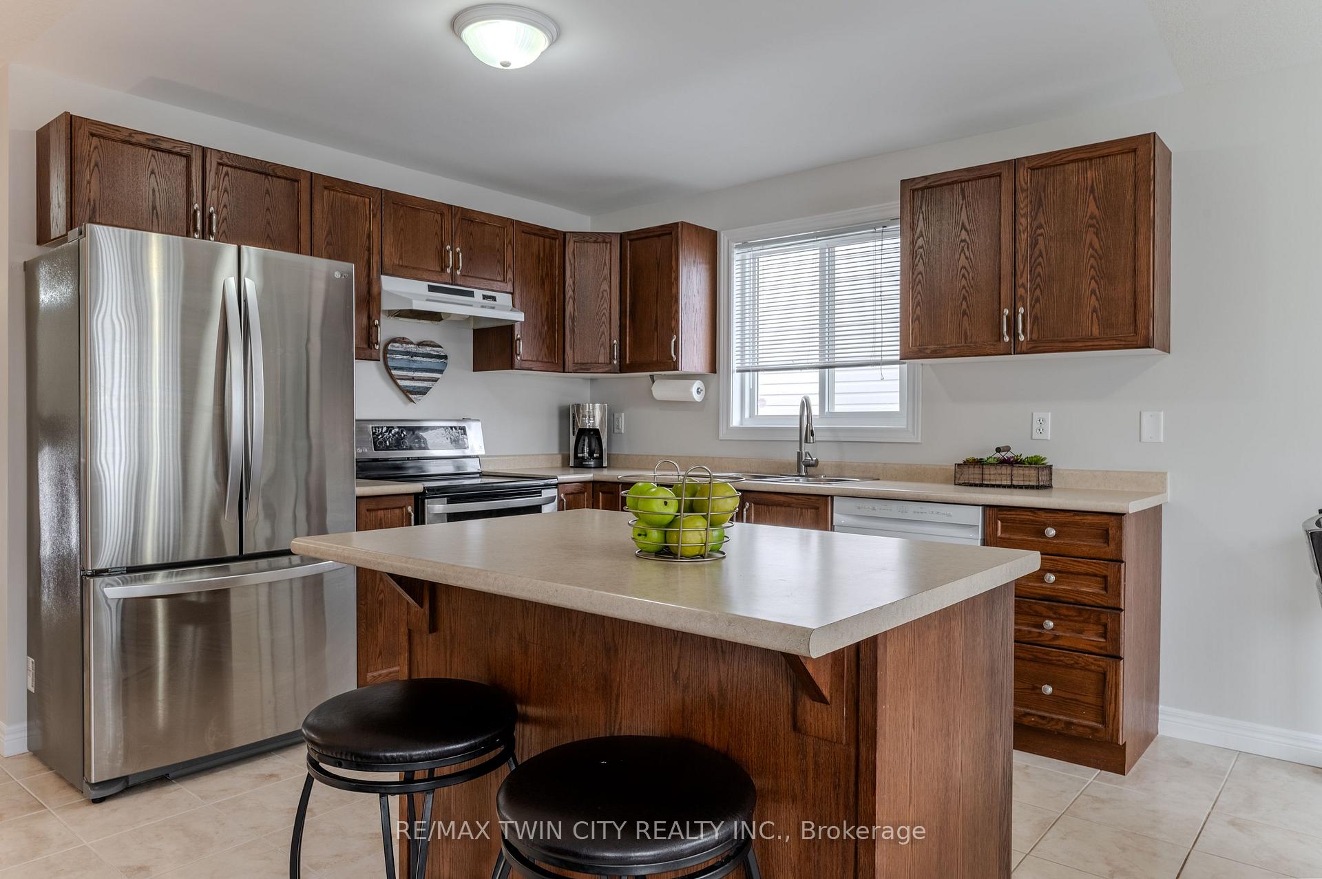 Photo 2 of 183 Mcguiness Drive, Brantford — HOMEH
