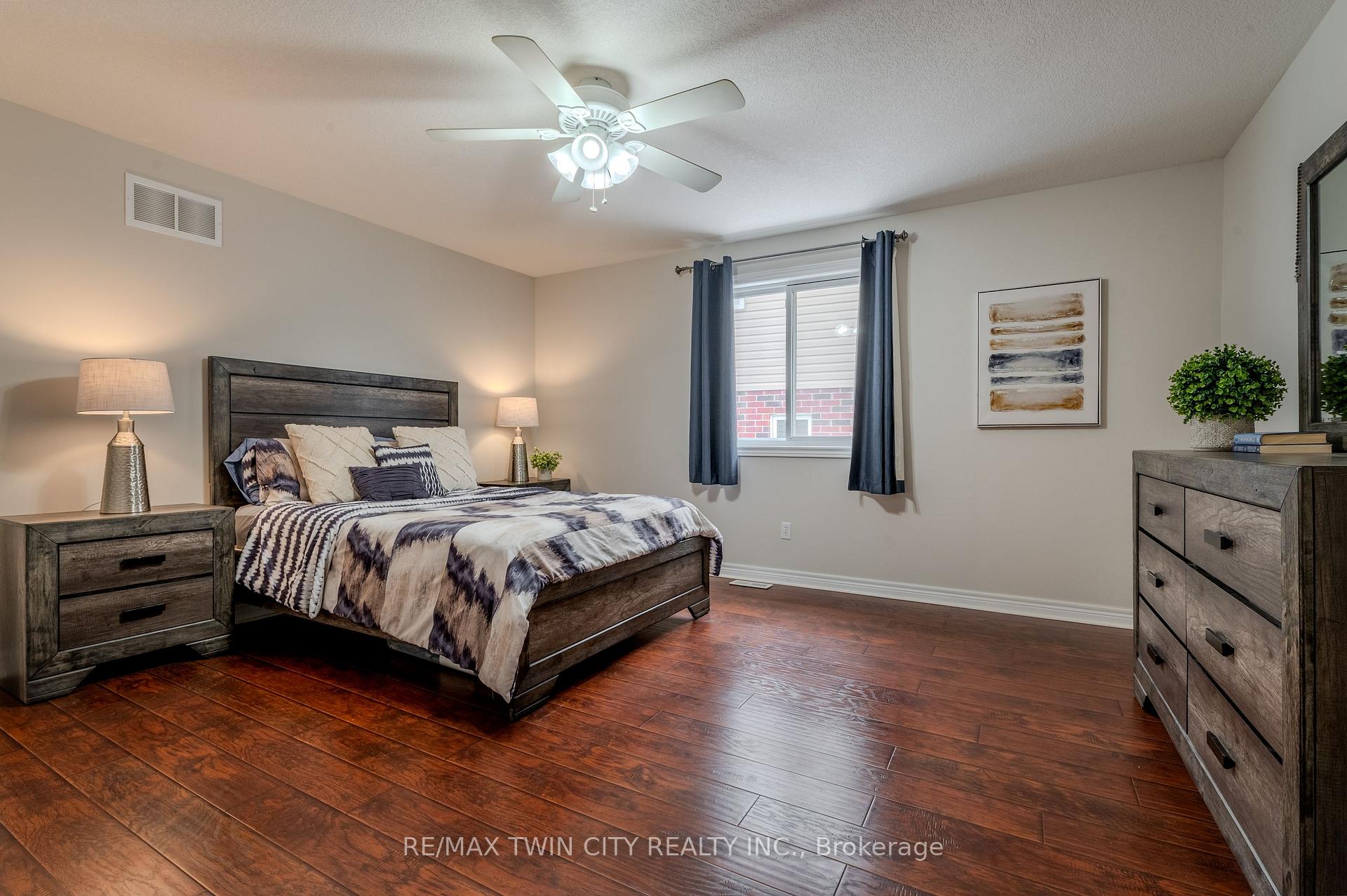 Photo 8 of 183 Mcguiness Drive, Brantford — HOMEH