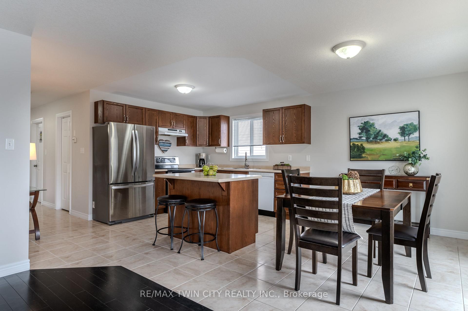 Photo 9 of 183 Mcguiness Drive, Brantford — HOMEH