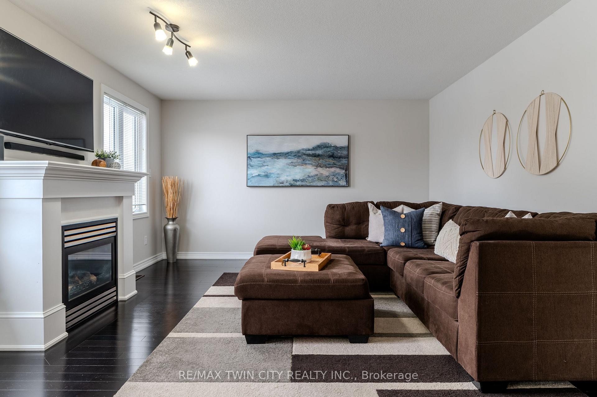 Photo 19 of 183 Mcguiness Drive, Brantford — HOMEH