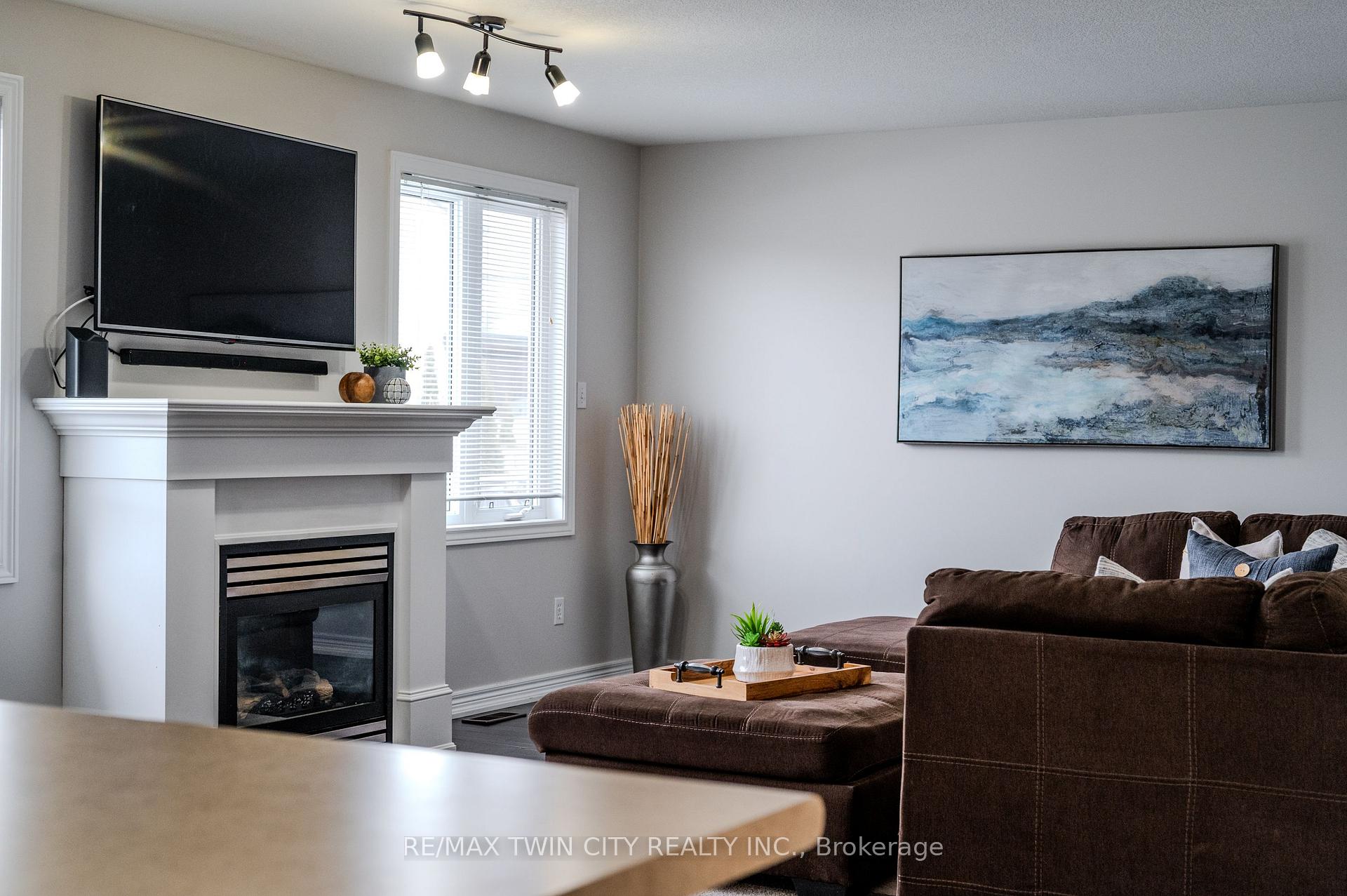 Photo 17 of 183 Mcguiness Drive, Brantford — HOMEH