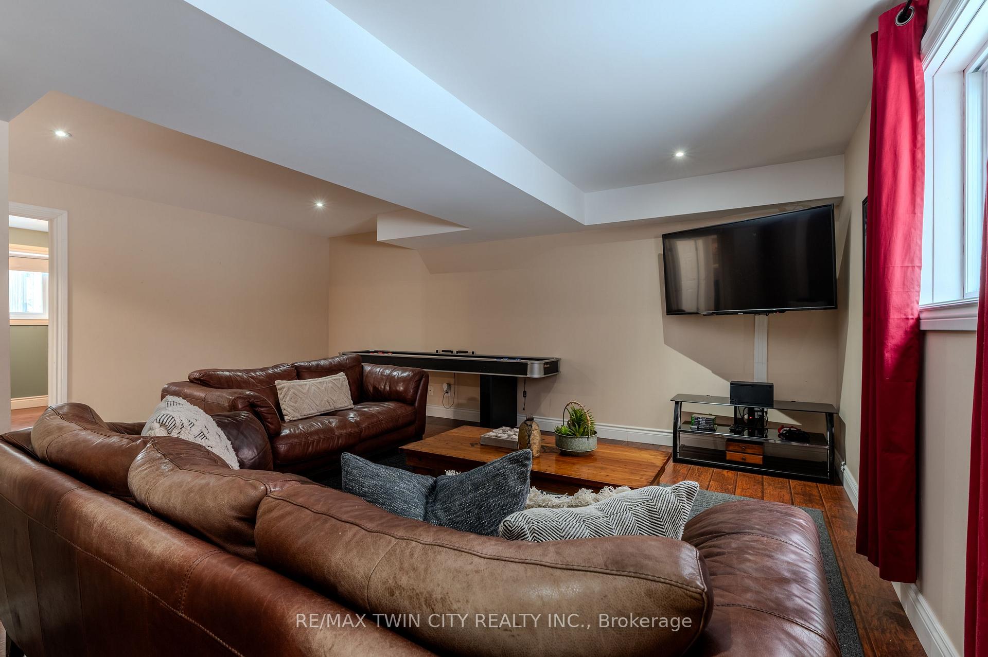 Photo 22 of 183 Mcguiness Drive, Brantford — HOMEH