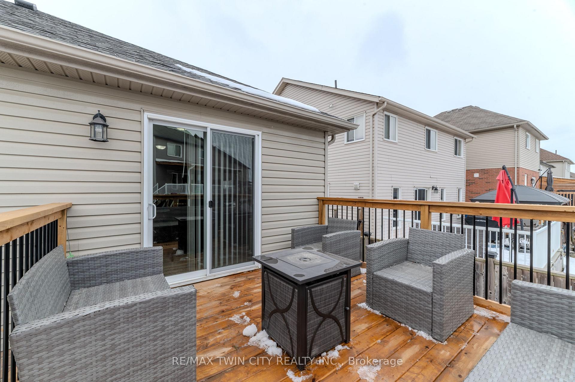 Photo 30 of 183 Mcguiness Drive, Brantford — HOMEH