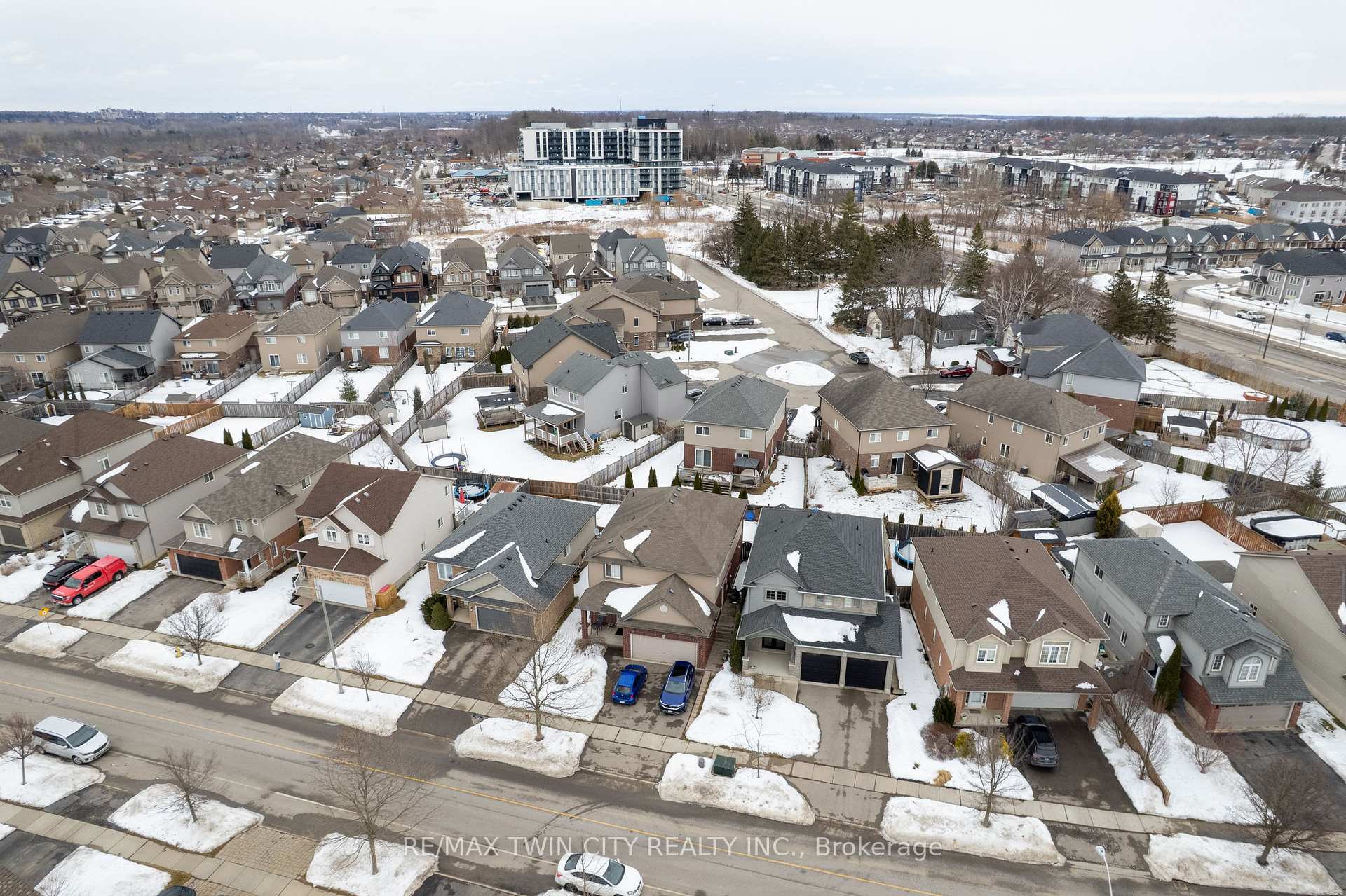 Photo 33 of 183 Mcguiness Drive, Brantford — HOMEH