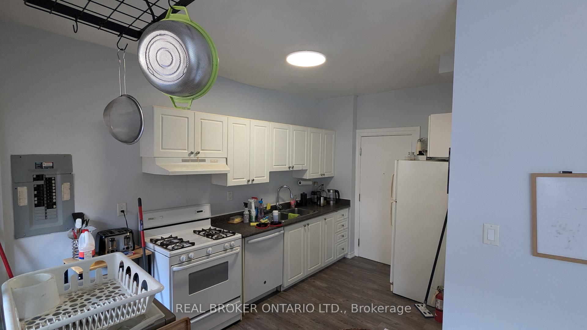Photo 8 of Unit 302, 412 Jarvis Street, Toronto, Church-Yonge Corridor — HOMEH