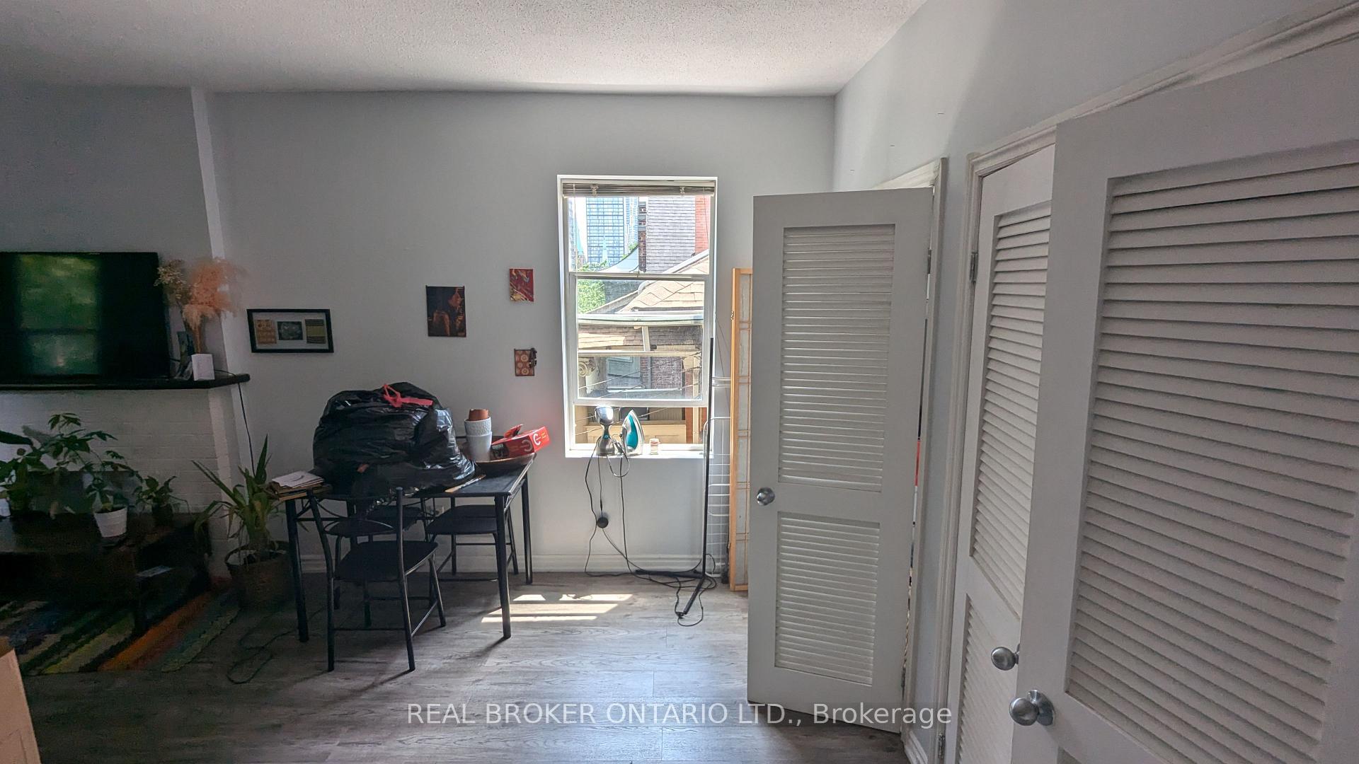 Photo 11 of Unit 302, 412 Jarvis Street, Toronto, Church-Yonge Corridor — HOMEH