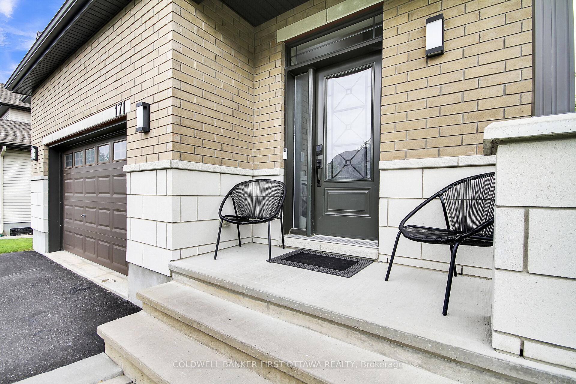 Photo 7 of 171 Loreka Court, Ottawa, Stittsville (North) — HOMEH