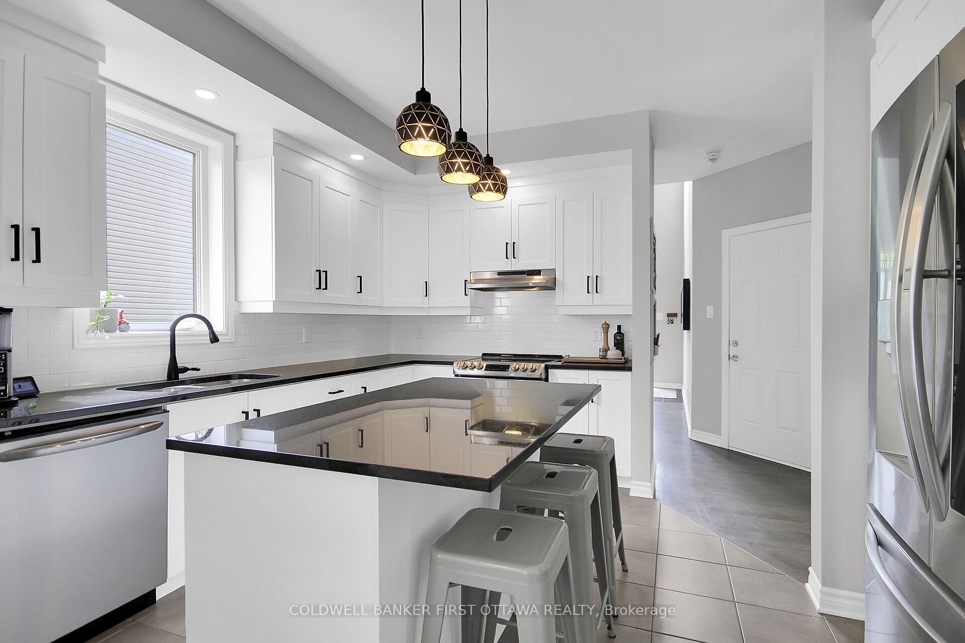 Photo 12 of 171 Loreka Court, Ottawa, Stittsville (North) — HOMEH