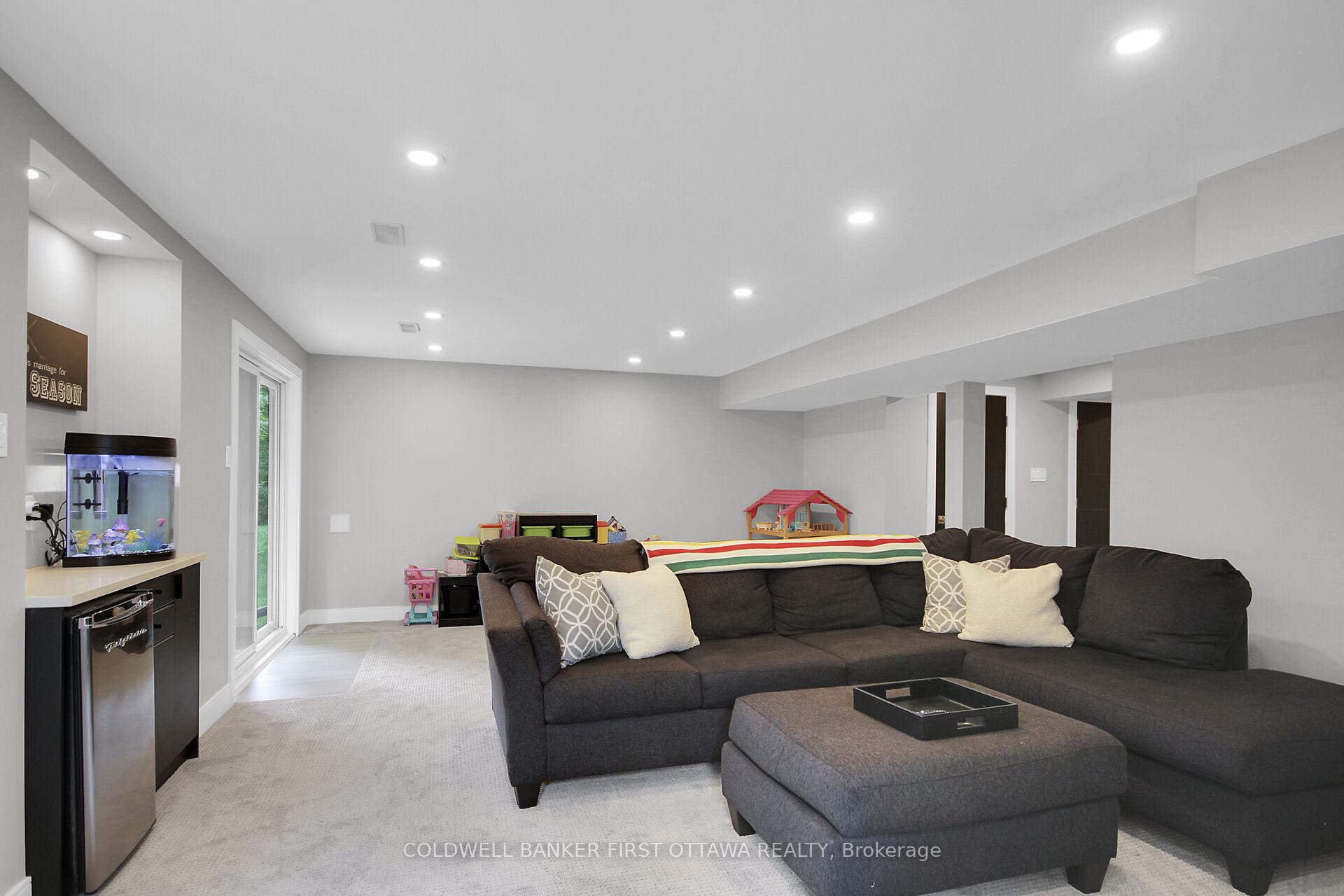 Photo 22 of 171 Loreka Court, Ottawa, Stittsville (North) — HOMEH