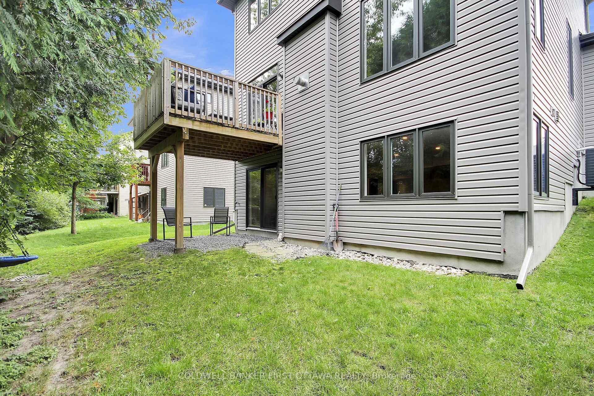 Photo 25 of 171 Loreka Court, Ottawa, Stittsville (North) — HOMEH