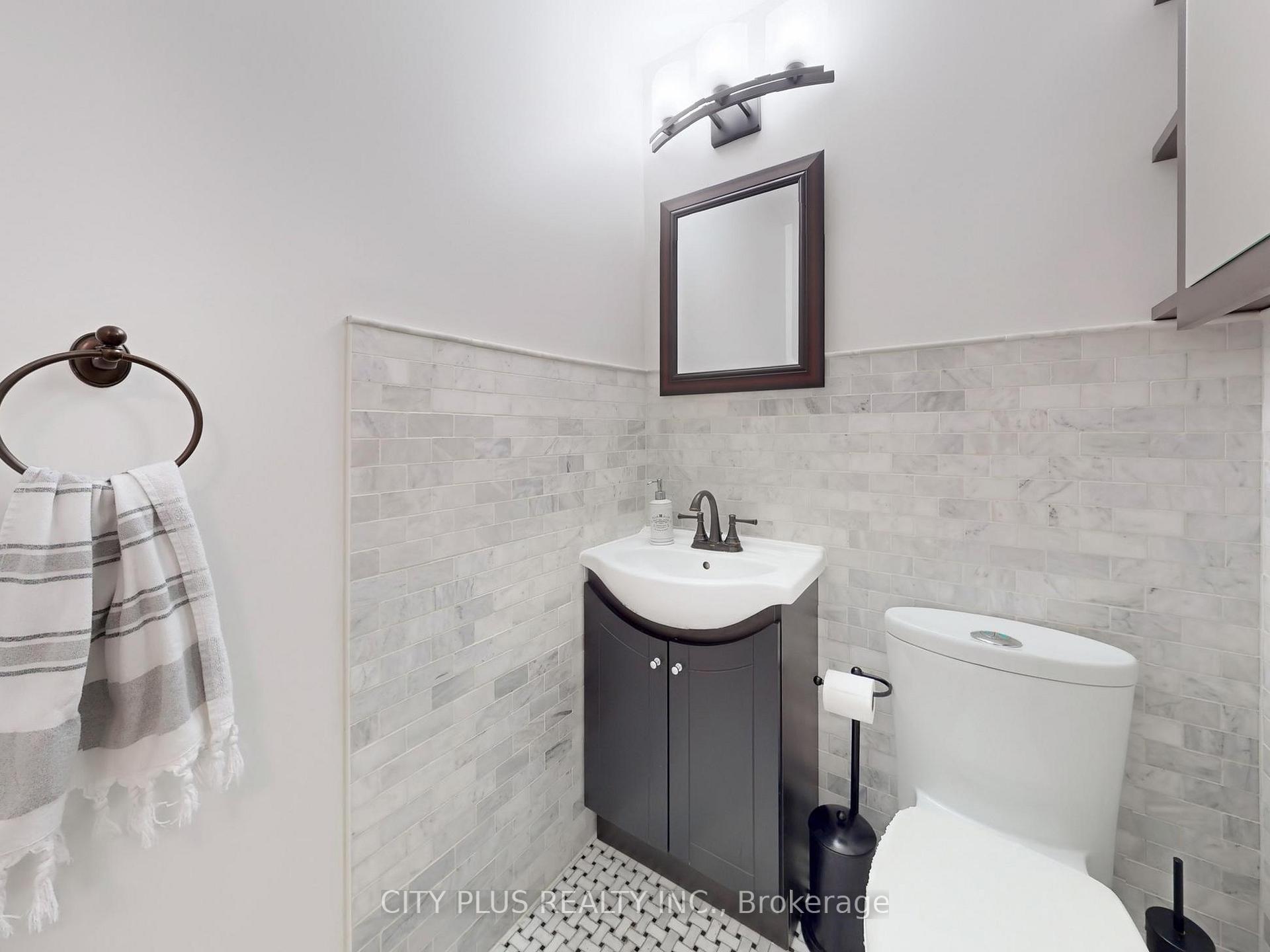 Photo 20 of 3 Millbrook Gate, Markham, Buttonville — HOMEH