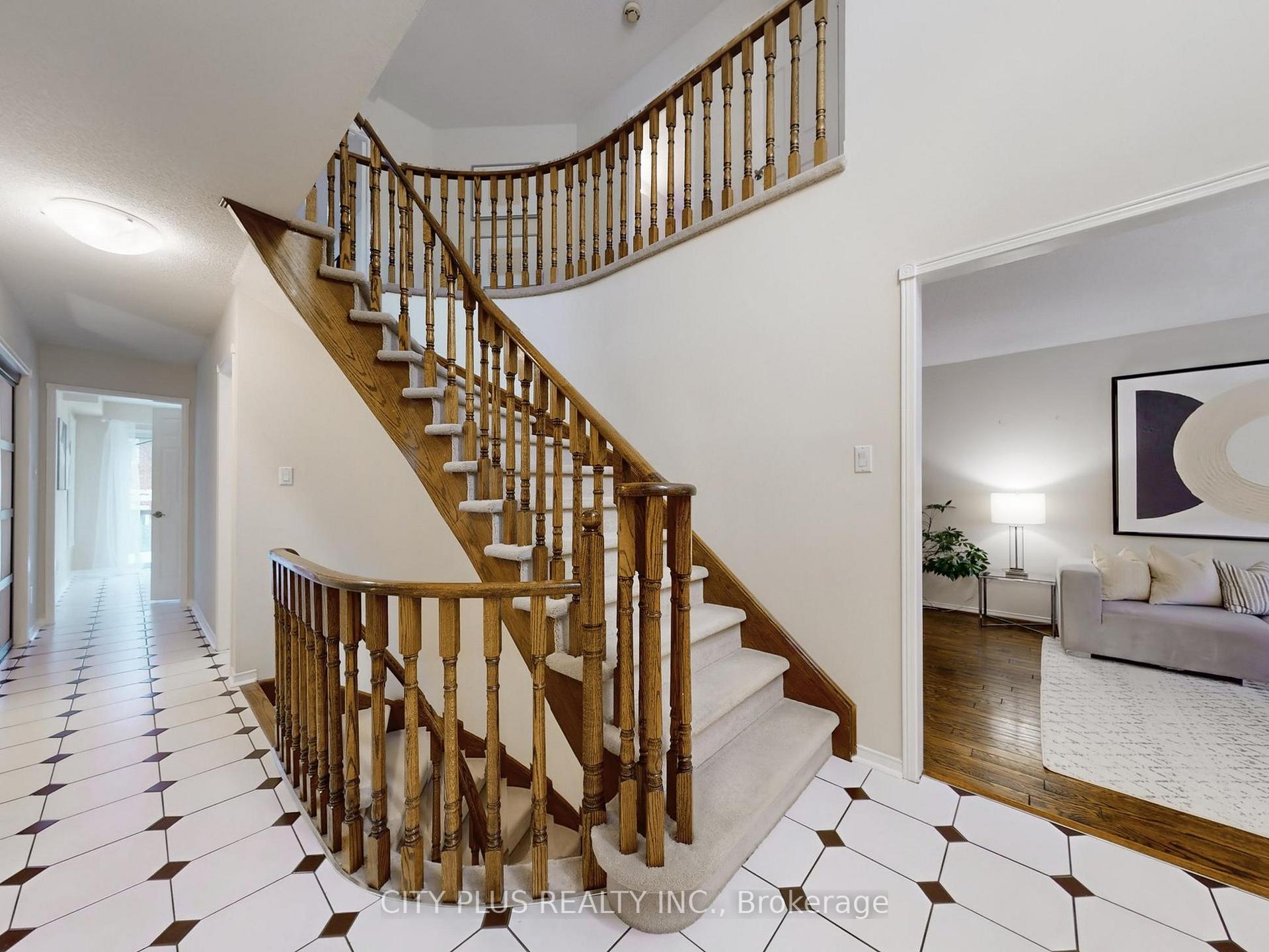 Photo 17 of 3 Millbrook Gate, Markham, Buttonville — HOMEH