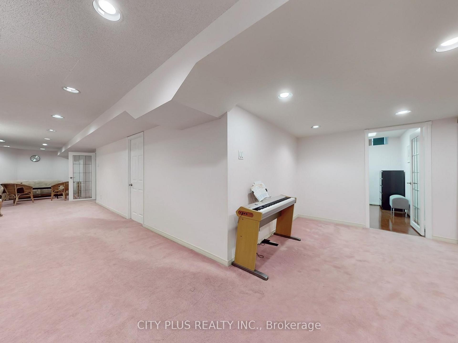 Photo 45 of 3 Millbrook Gate, Markham, Buttonville — HOMEH