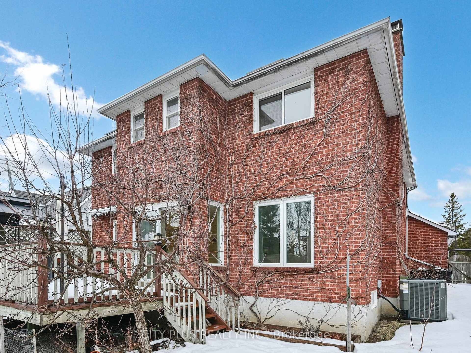 Photo 38 of 3 Millbrook Gate, Markham, Buttonville — HOMEH